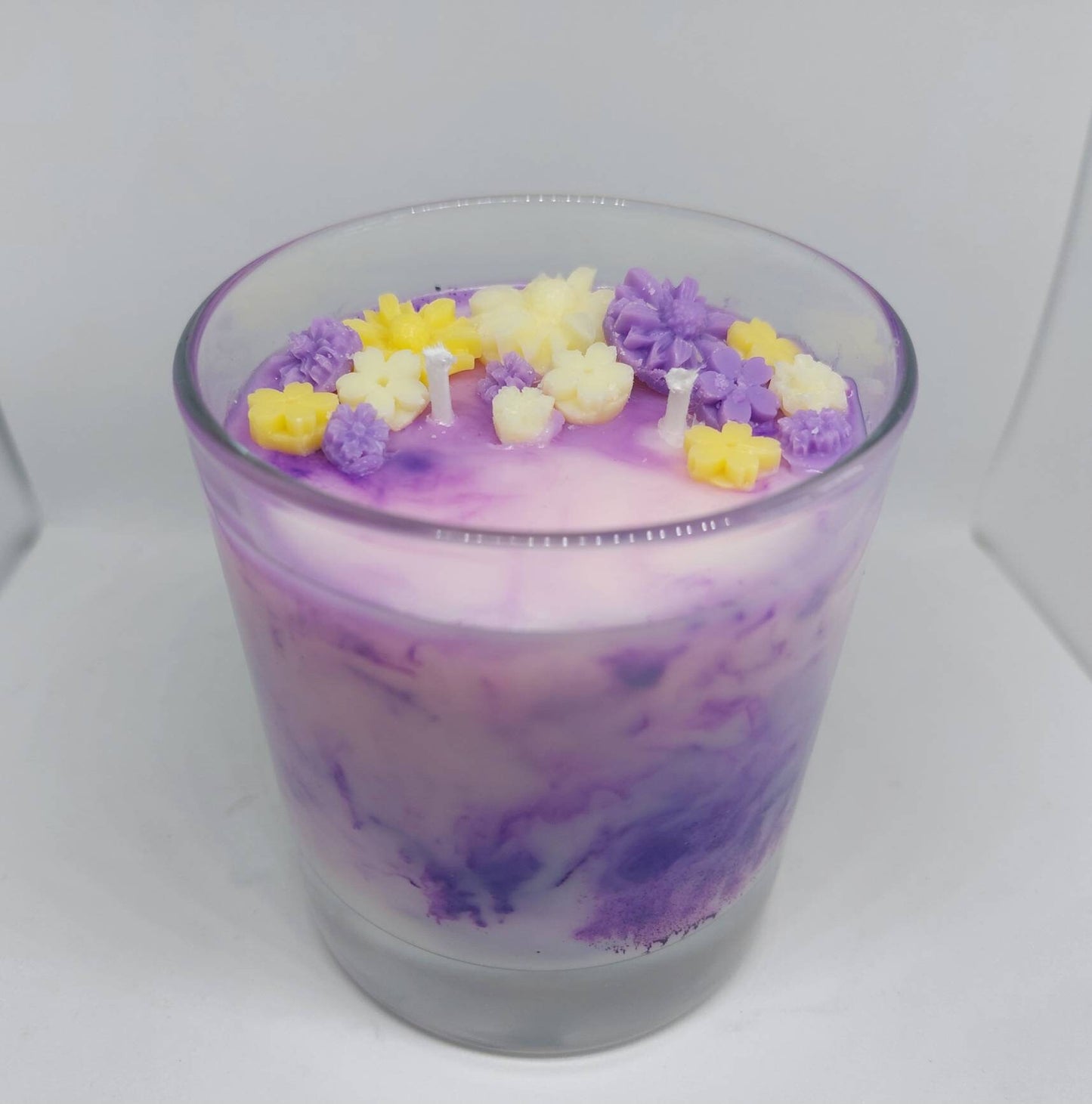 Beautiful Handcarfted Candle/Lavender, Chamomile & Vanilla Scented