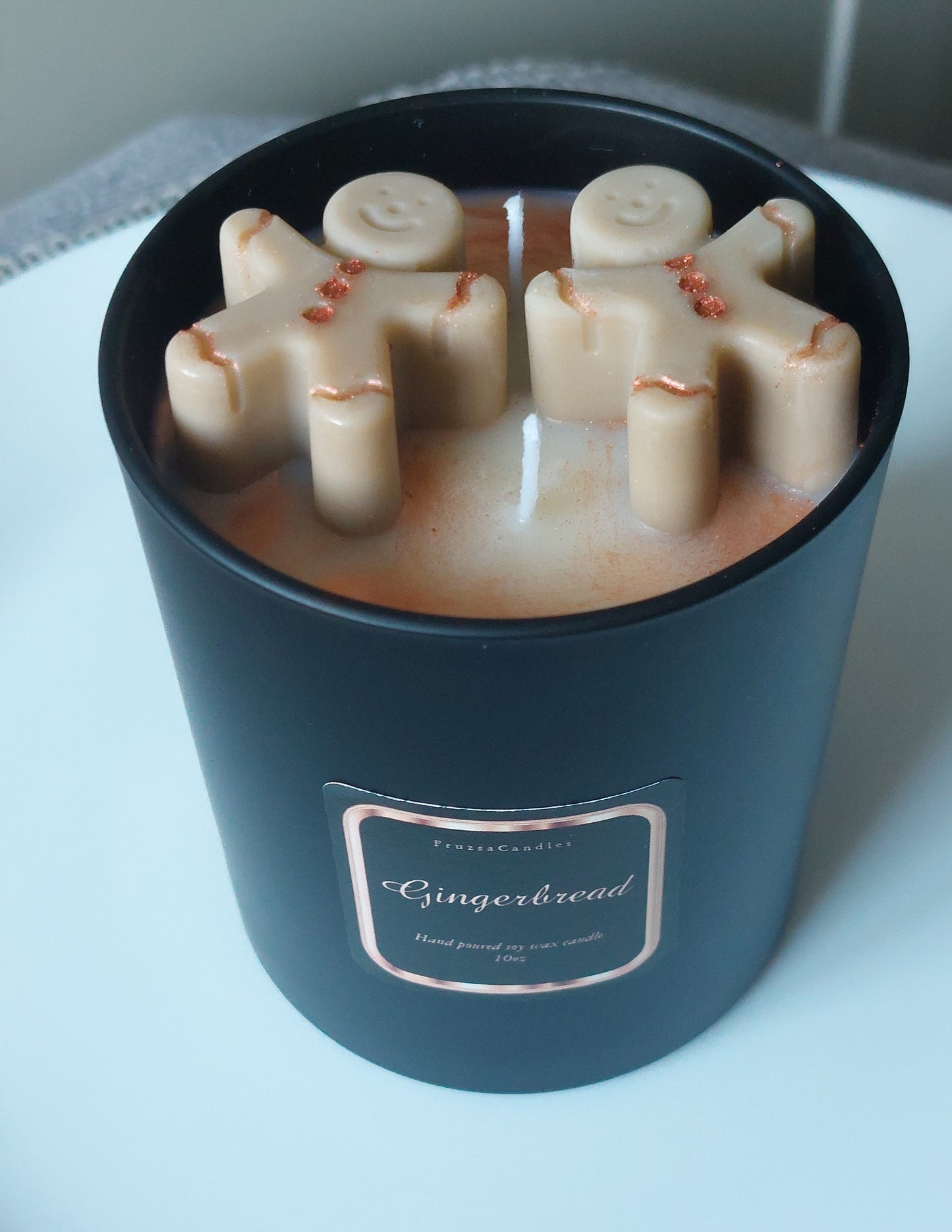 Gingerbread Scented Candle/Luxury Matt Black Jar/Handcrafted Highly Scented Soy Candle